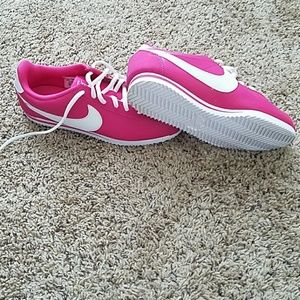 Nike Size 6 youth